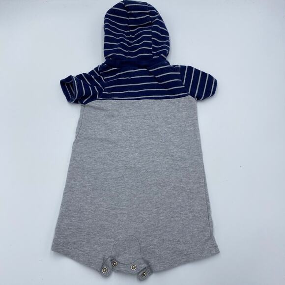 Carters Boy's Grey & Blue Hooded Short Sleeve Romper Size 18M - Picture 2 of 3